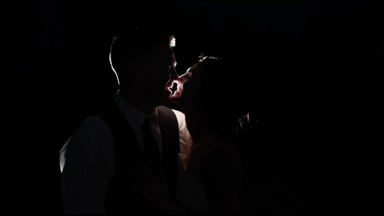 This Iowa Wedding was a Party︱Cassidy + Tommy︱The Gathering Barn