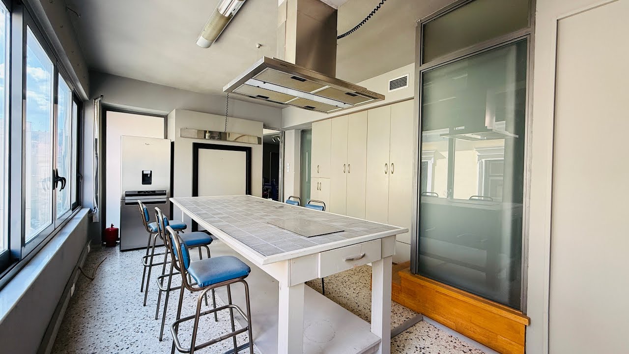 Ψυρρή: Loft 128 τ.μ. (2ος όροφος) ανακαινισμένο 2015, 2 υπνοδωμάτια