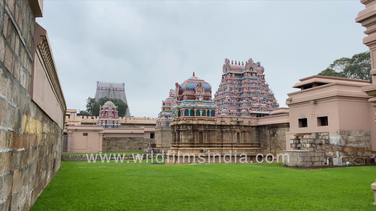 Srirangam Temple architecture & stone sculptures | World's largest Hindu temple in India