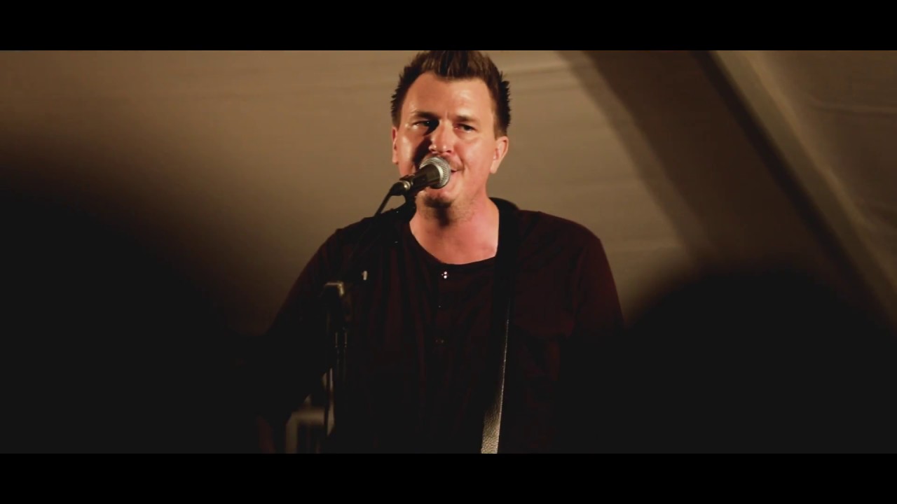 Jonas Schou & Band  - S.O.S. (Limfjordsfest 2018)
