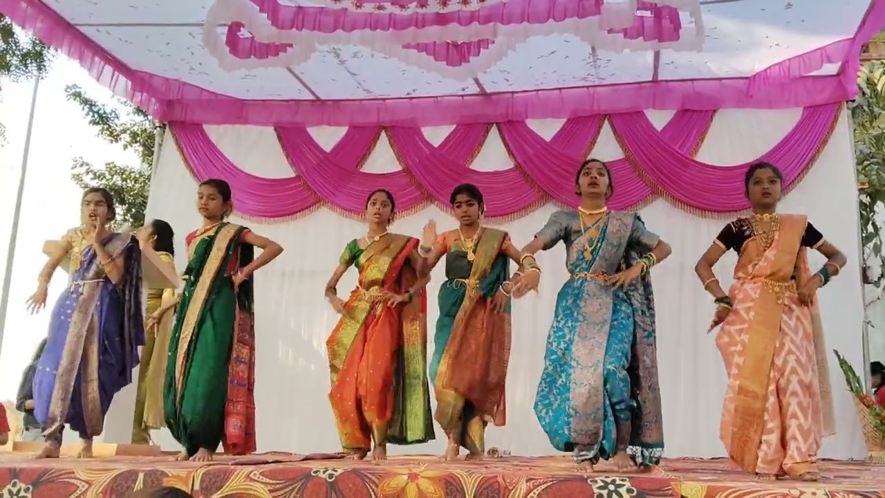 पर्यावरण सॉंग या धरणी आईला.