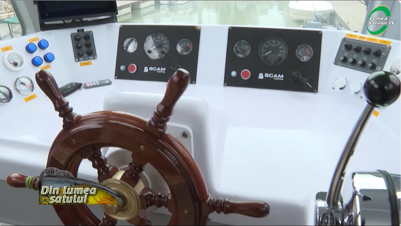 Agrement pe Dunăre cu un catamaran nou inaugurat