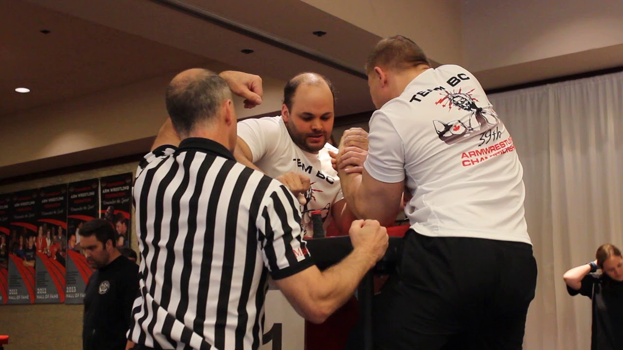 Tom Pacynski vs Brian Gabriel Armwrestling at the 2015 Canadian Nationals