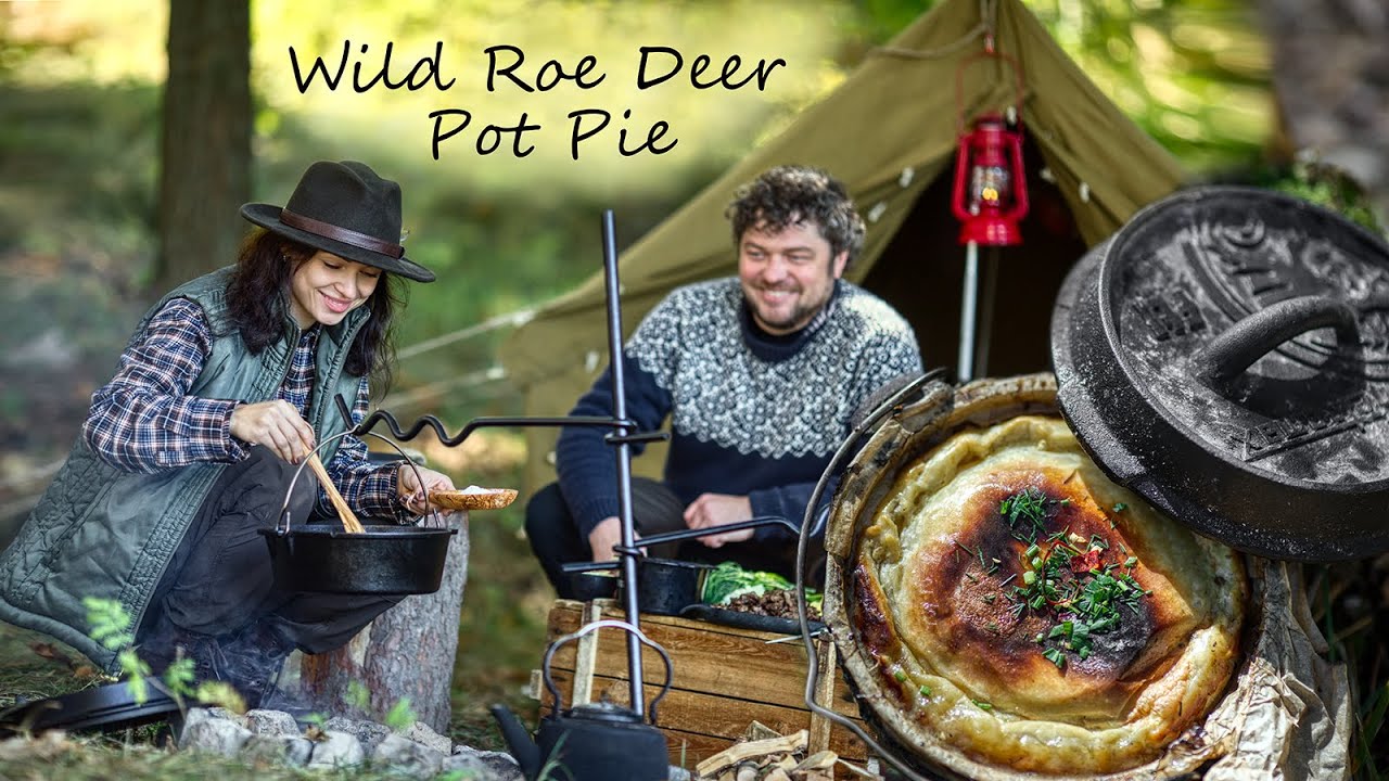 4K 🔥 Wild Roe Deer Pot Pie. Wild Chef Kitchen. Relaxing Cooking. Wild Chef ASMR Sound. Petromax 🔥