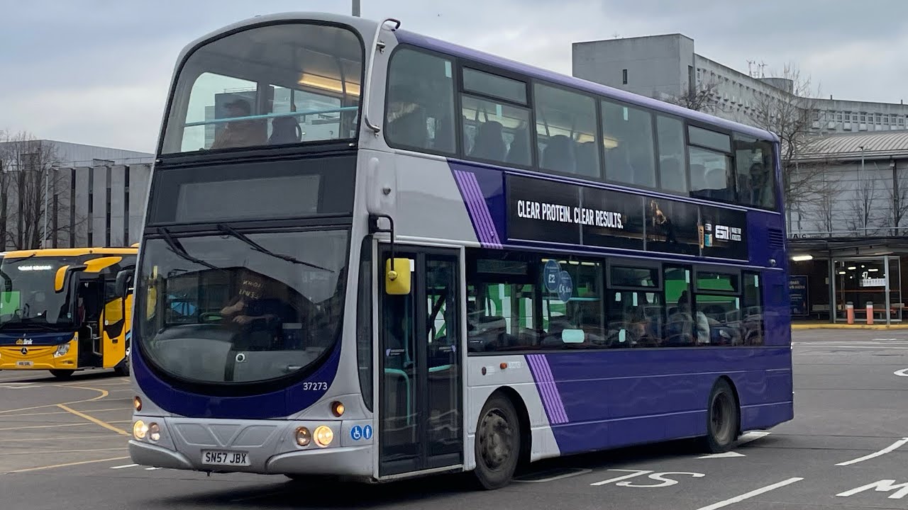 *Thrash* First Glasgow Volvo B9TL Gemini 1 37237 (SN57 JBX) Service:X8