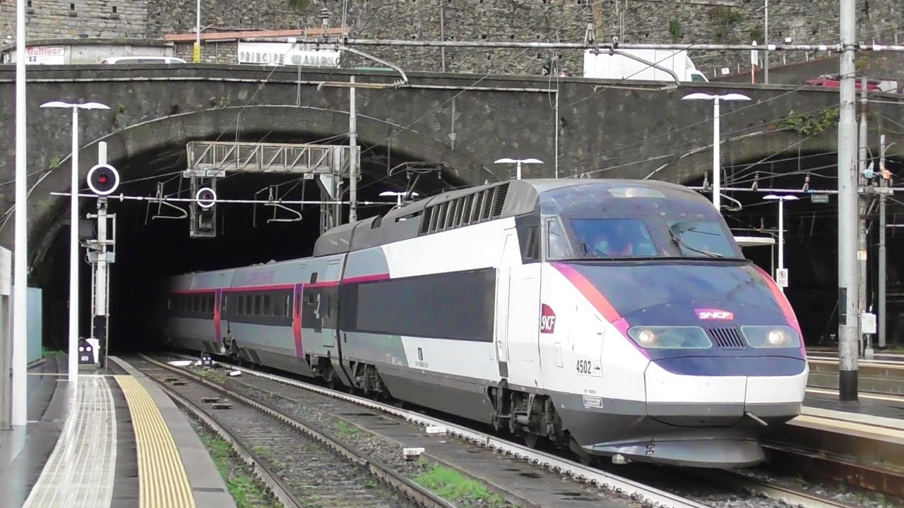 Treni di tutti i tipi alla stazione di Genova Piazza Principe: Corsa prova TGV e tanto altro