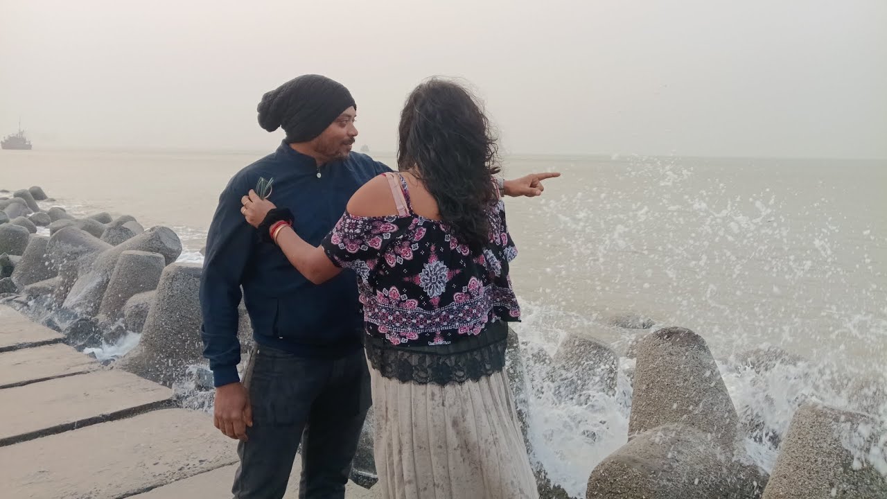 দিঘায় আজকে আমাদের দ্বিতীয় দিন। সবাই মিলে সানরাইজ দেখতে গেলাম। সাথে প্রচুর মাছ কিনে বাড়ি ফিরলাম।