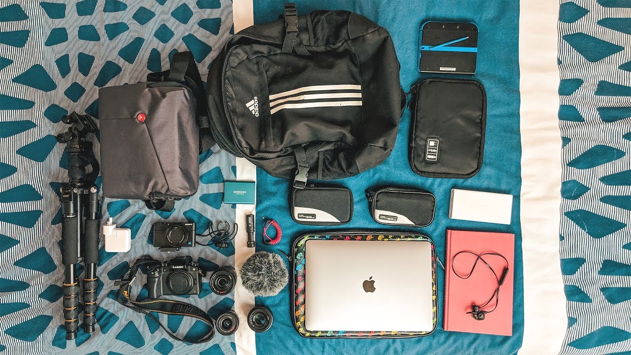 What's in my Camera / Tech Bag! &bull; 2019