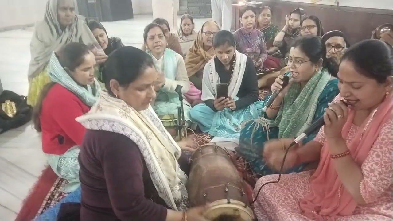 बड़ा ही प्यारा भजन 🙏🏻छोटी सी कहानी है🙏🏻👍🏻 सियाराम की👍🏻🙏🏻
