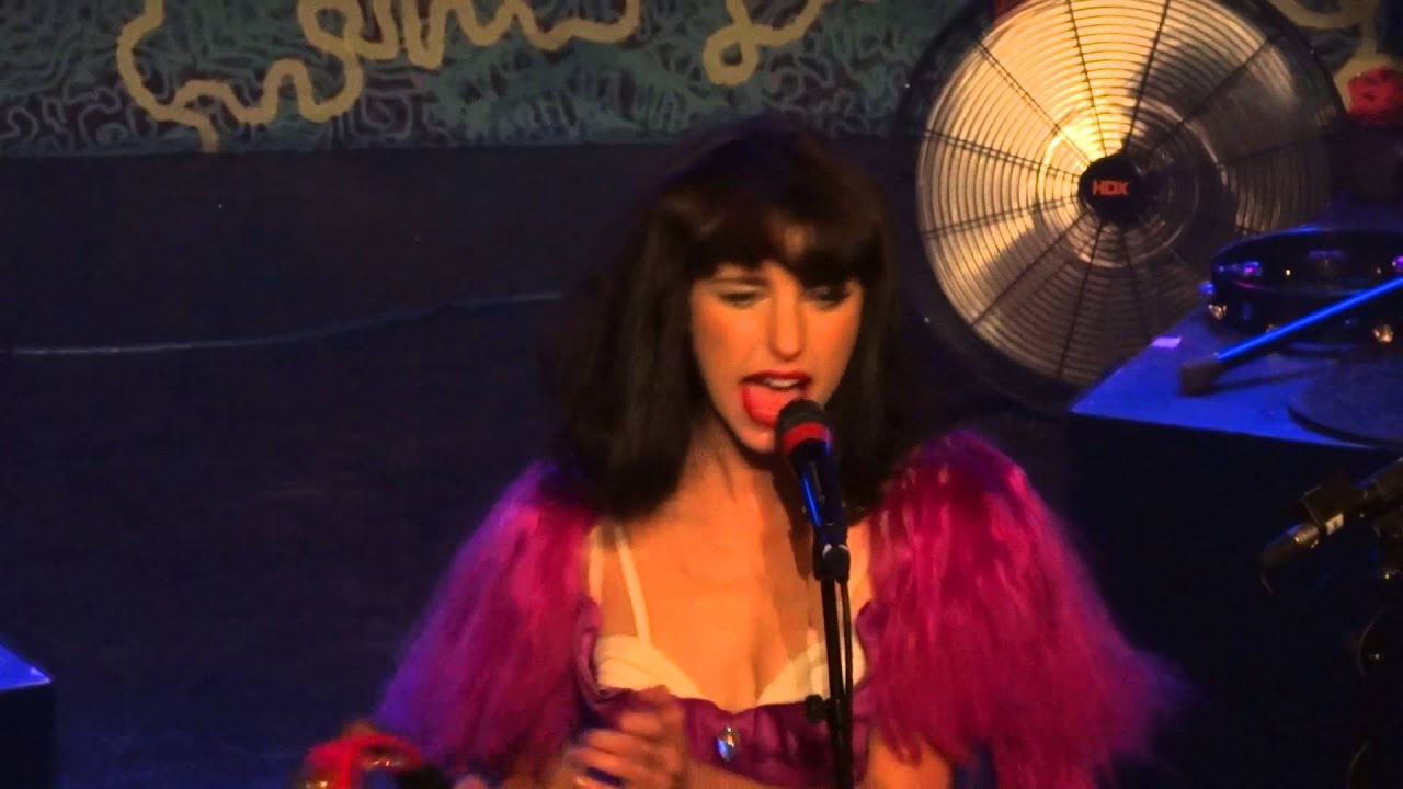 Kimbra Cameo Lover Live Montreal 2012 HD 1080P