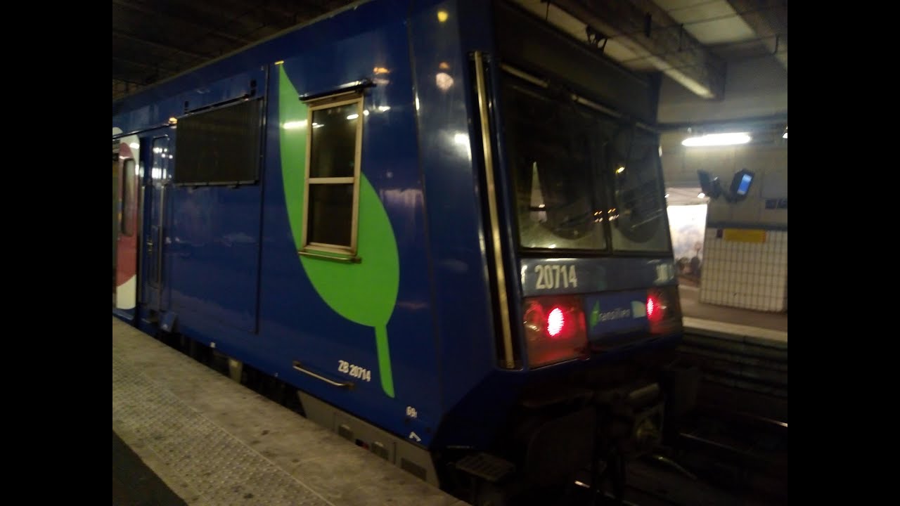 Spot en gare d'Evry-courcouronnes Centre sur la ligne D du RER