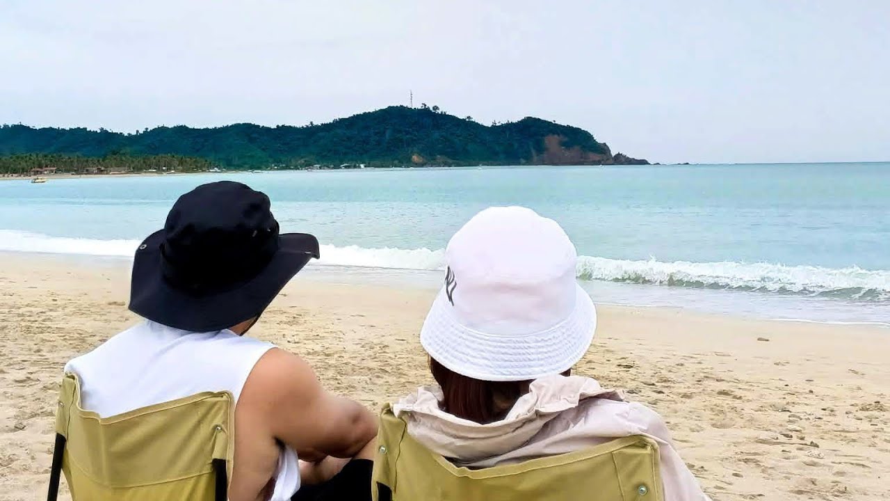 Where the mountains meet the sea | Dinadiawan Dipaculao Aurora | White sand beach 