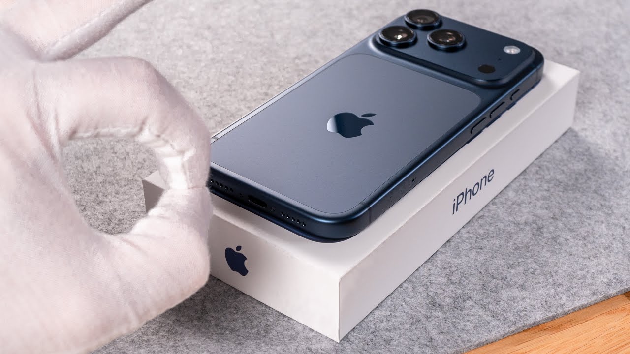 iPhone 17 Pro ASMR Unboxing &ndash; Is This Really New?