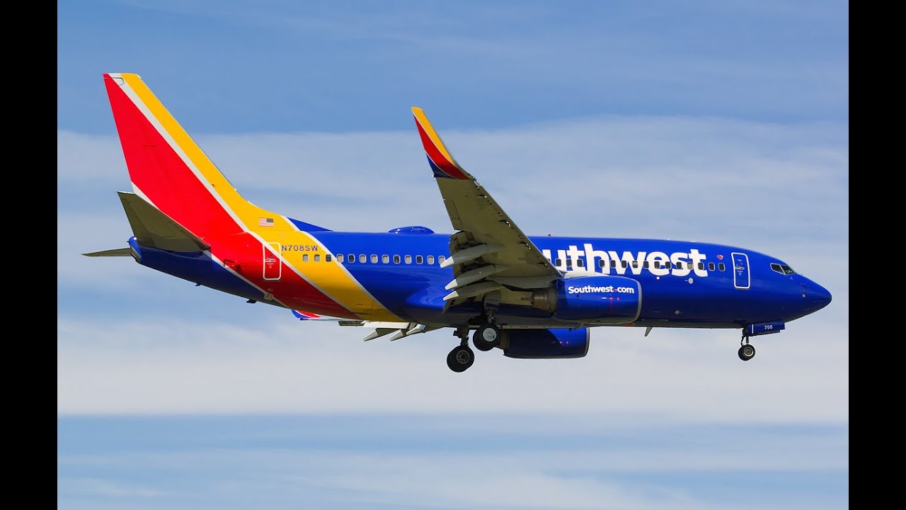 Southwest Airlines 737-700  [N457WN] Landing at Kansas City (MCI)