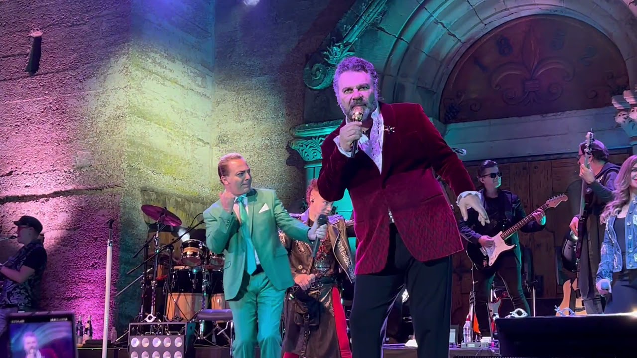 SI me enamoro/LLoviendo estrellas Mijares y Cristian Castro Concierto San jose CA Oct 10, 2021