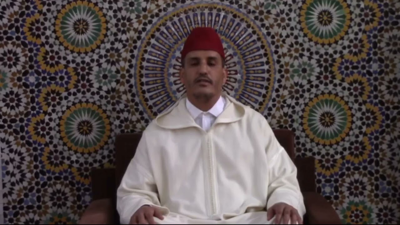 آيات بينات من سورة النور بصوت القارئ لحسن الهوراني إمام مسجد أندونيسيا