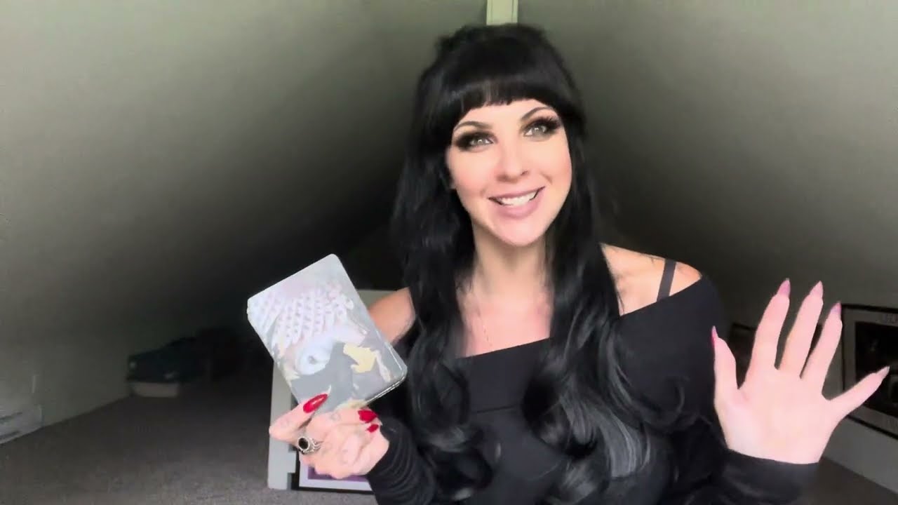 Unboxing the Medicine Heart Oracle by Alana Fairchild 💙