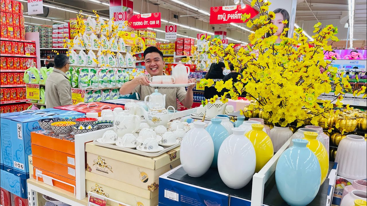 Bà Con Rần Rần SIÊU THỊ SẮM TẾT Nhộn Nhịp Bán Toàn Hàng Xịn Giá Bao Rẻ