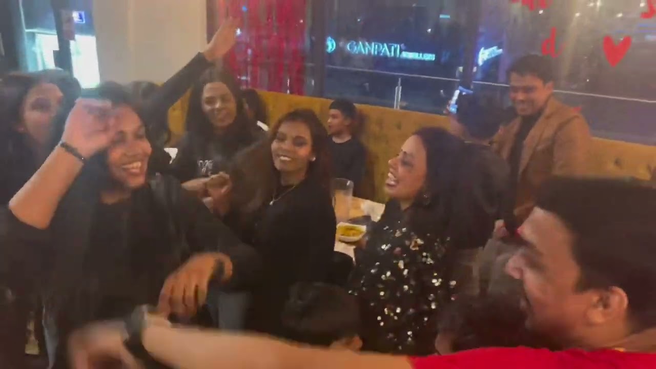 Uk 🇬🇧  मधे  सर्व मांगेला house familycha  grand  meet up 🕺💃🥰