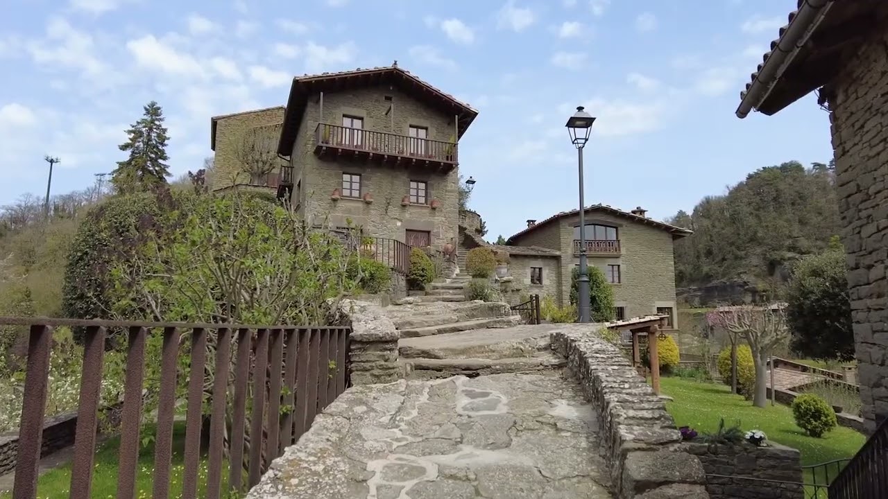 Visitando Rupit, - Посещение Рупит.