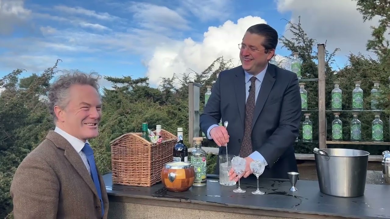 Meyers Martini Journey: The favorite Quinquina Martini in the fields - Episode 005