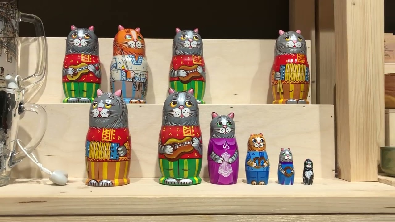 Магазин Котов и котиков на Арбате в Москве. 