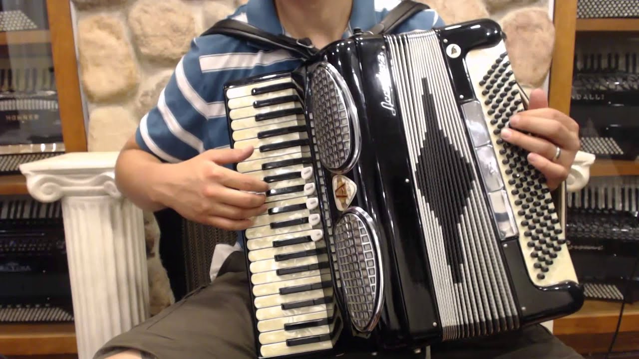 1622 - Black Excelsior Accordiana 308 Piano Accordion LMM 41 120 $1299