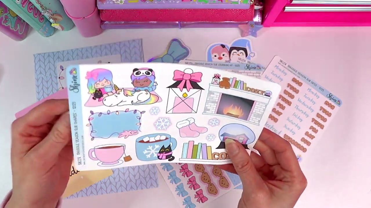 Подписка на наклейки &laquo;Декабрьское сияние&raquo; | Сезон объятий 🧸