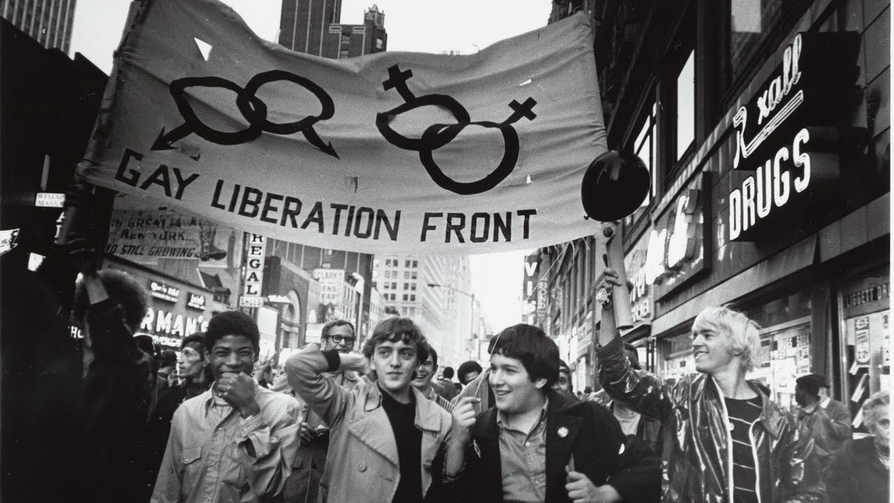 HIST&Oacute;RIA: STONEWALL E ORGULHO LGBT - Lorelay Fox