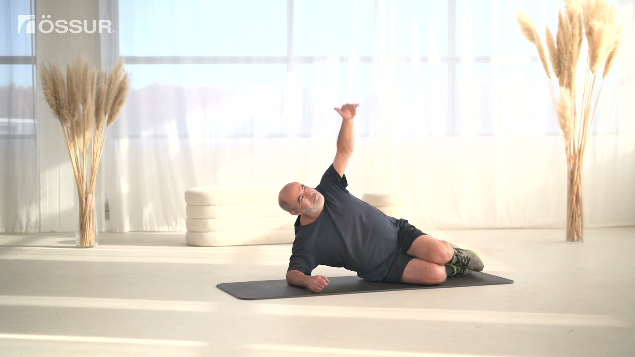 Stabilisations-Übung nach Schlaganfall: Seitstütz mit Rotation