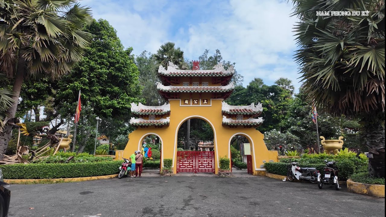 LĂNG ĐỨC THƯỢNG CÔNG TẢ QUÂN LÊ VĂN DUYỆT