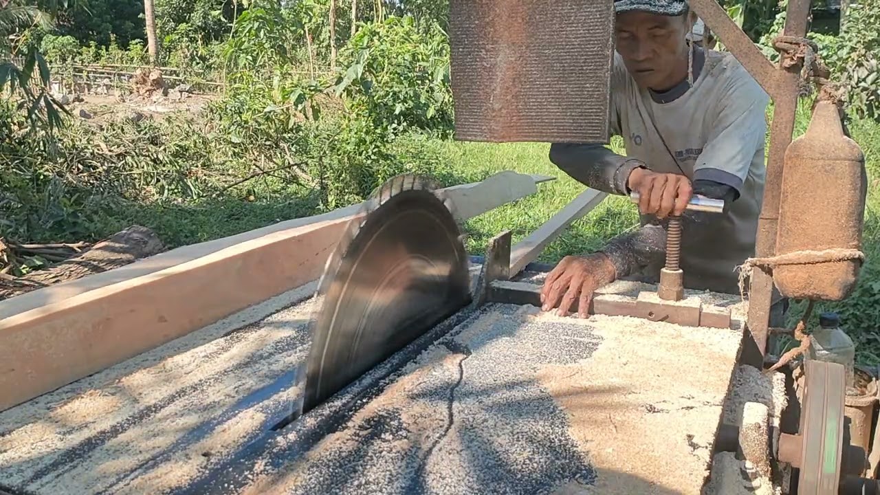Wow, Amazingly Beautiful Sawing Wood With A Homemade Circular Saw 