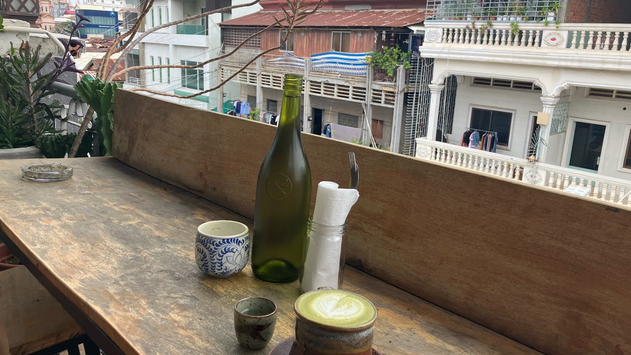 Cambodia Live!  Join me at a vegan cafe/hostel, let’s chat!