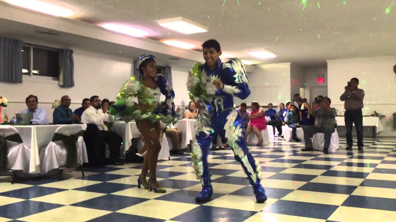 Tatiana and Jhordan Caporales Pareja Presentation for a Virgen