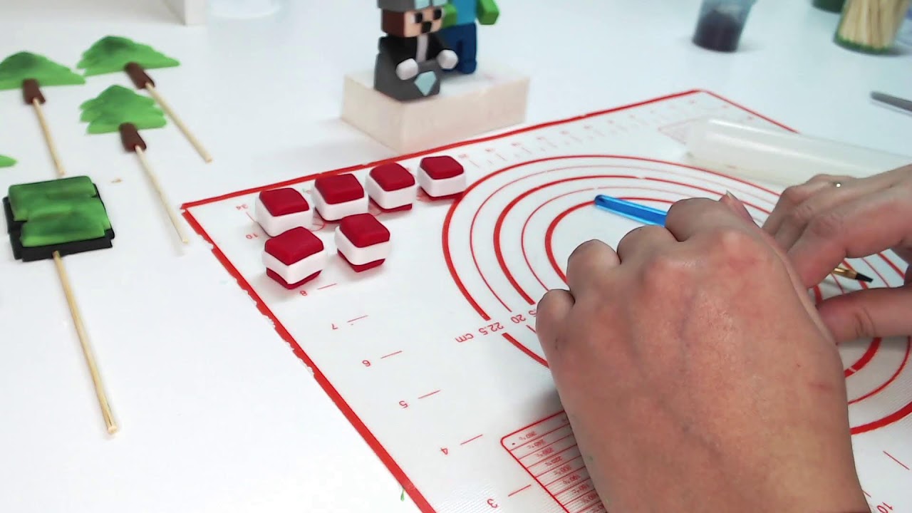 Подготовка к  оформлению торта. Майнкрафт. Танинторт