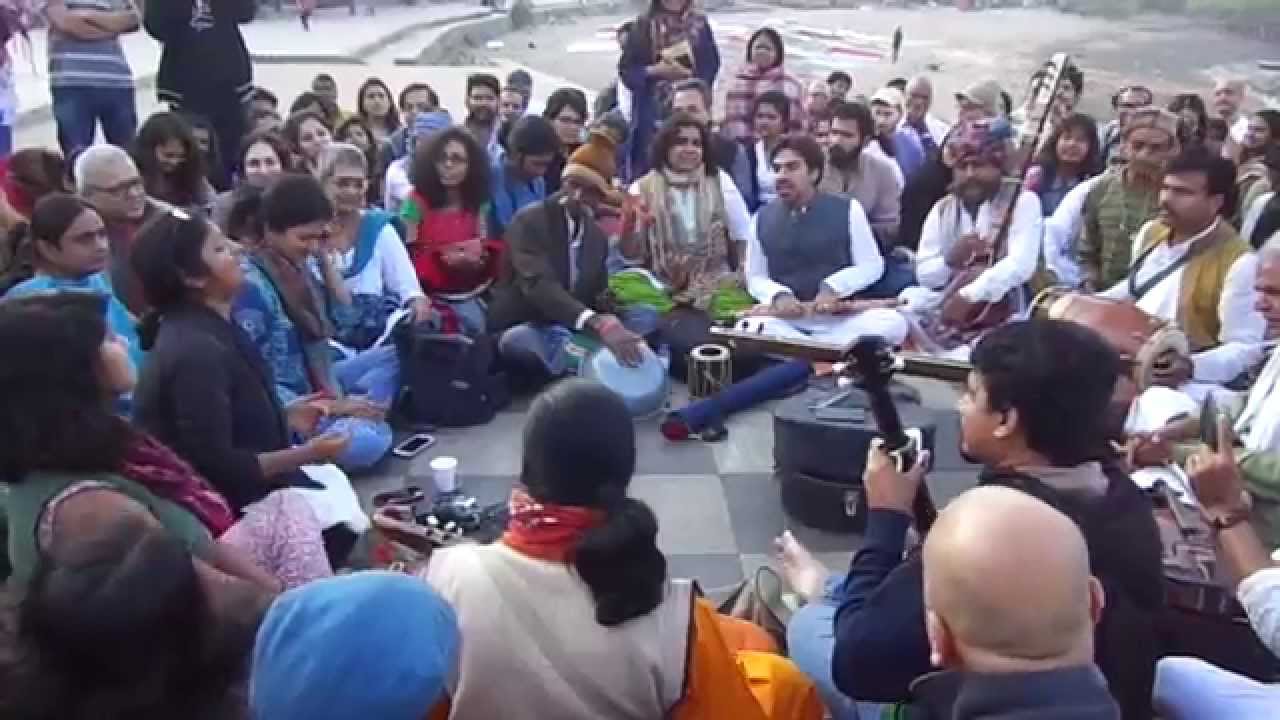 Khusro by Ankit Chadha and Bindhumalini Narayanswami at Kabir Festival 2015- Part 2