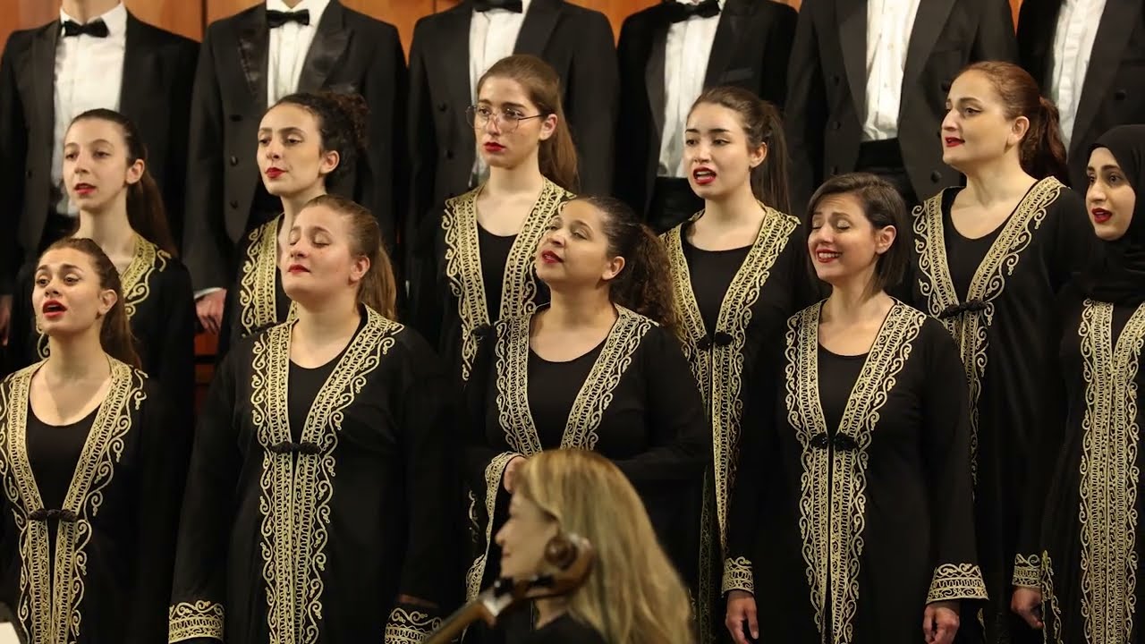 Fayha Choir brilliantly perform Lebsou El Kafafi W Meshyou by Torikian - Giving Voice to Music