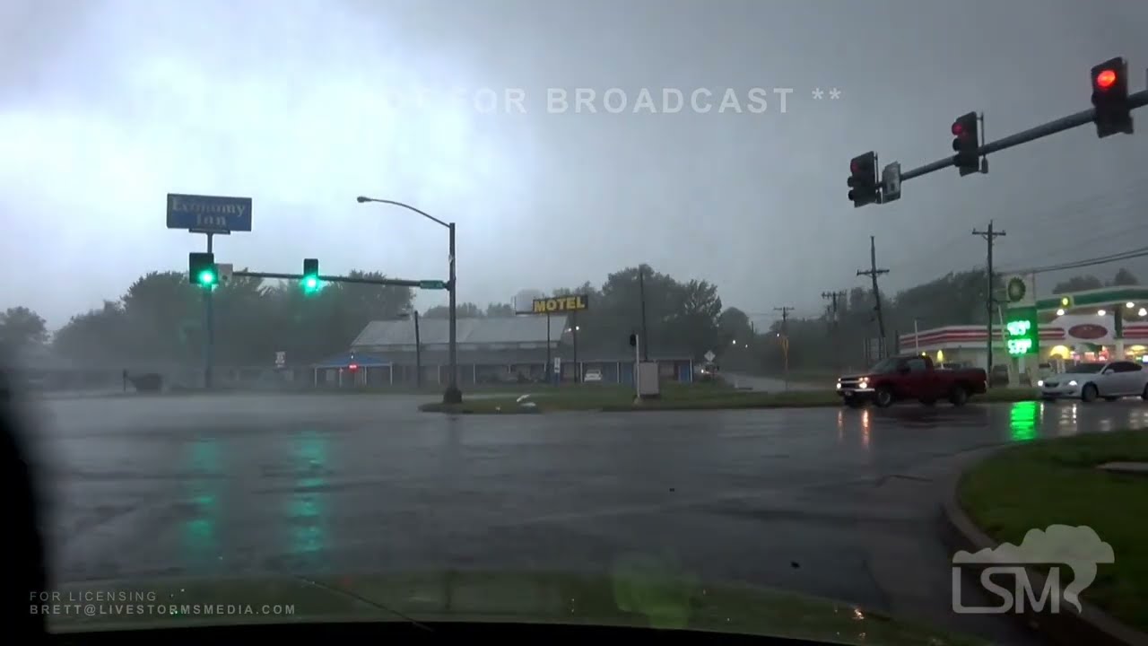 05-19-2022 Saint James, MO - Possible Tornado!