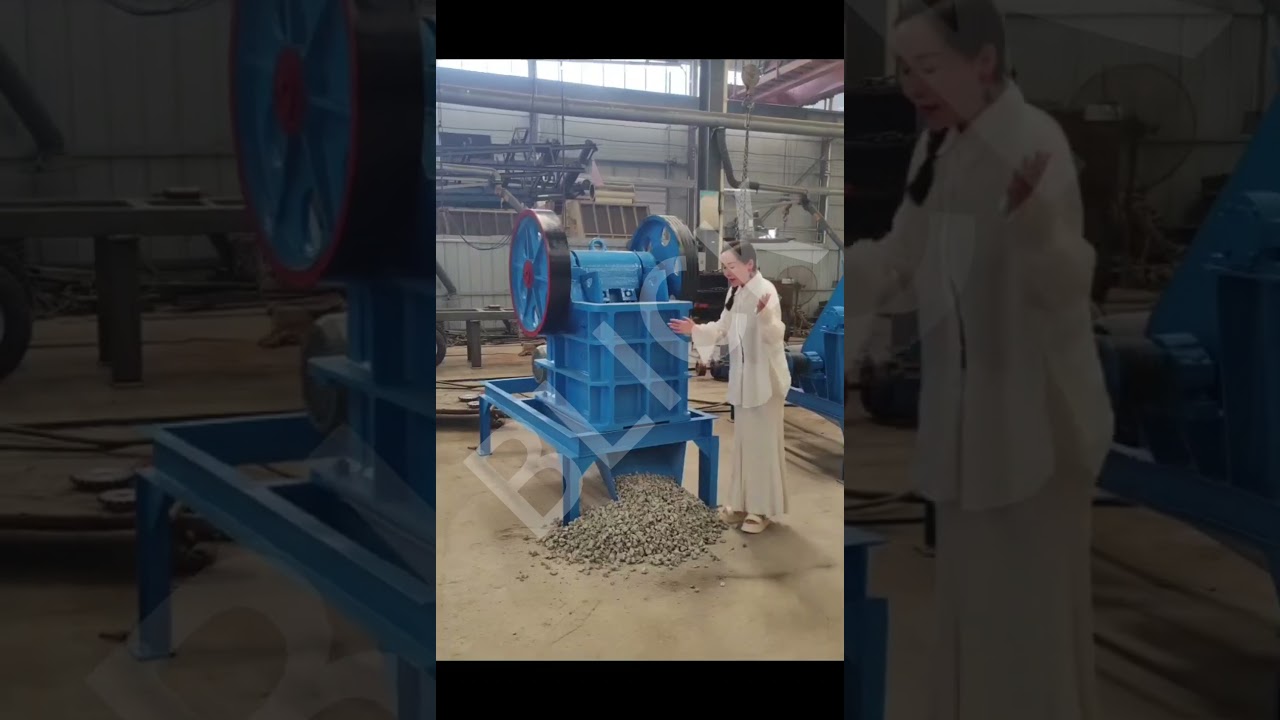 🔥 Jaw Crusher in Action!#JawCrusher #StoneCrushing #Mining