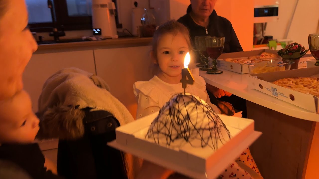 Adorables, Today is Sati's birthday, 4 years! ... Can you imagine?