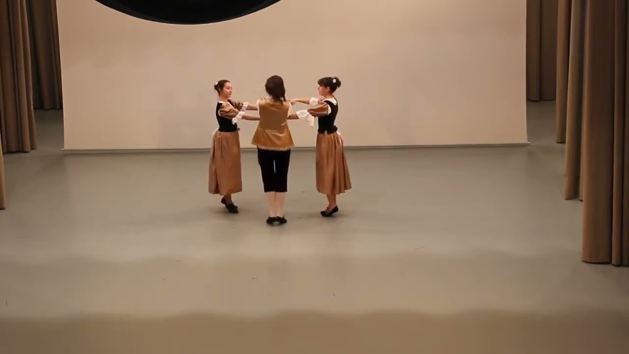 Алеманда на троих