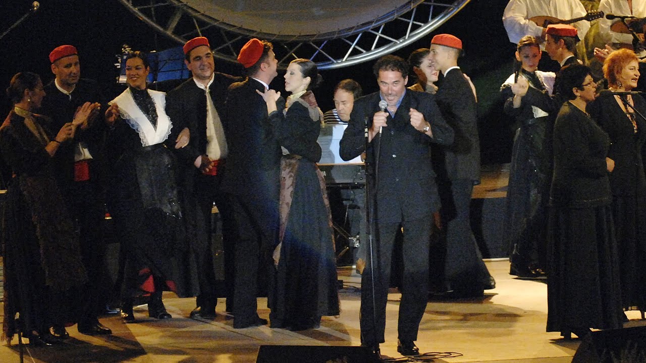 O kućo mala - Ivica Čikeš i klapa Filip Dević  I  Poljud 2007