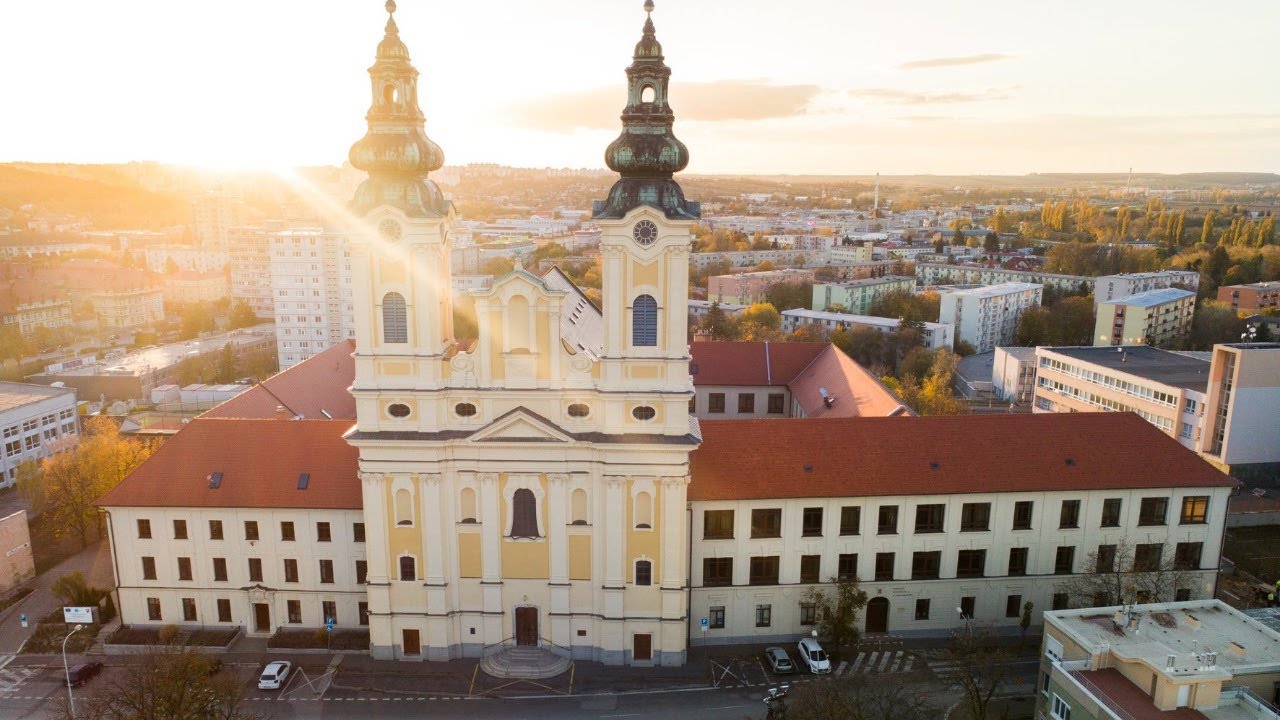 🎦   Svätá omša o 8:00 - 4. nedeľa v Cezročnom období🙏