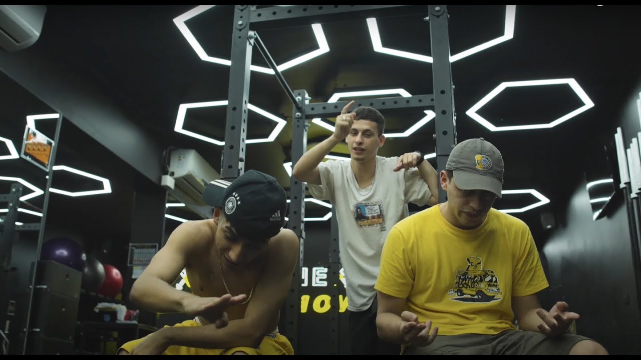 MAXI TRAMPA, PRODAN, BILLY-G — FOLLOW ME (VIDEO)