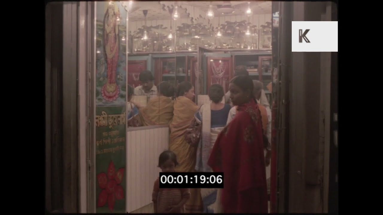 1970s Mumbai Street Stalls, 35mm