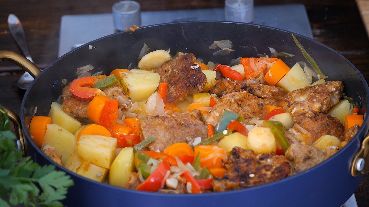 Smacznie  zdrowo i kolorowo polędwiczki duszone  w warzywach w jednym garze / Oddaszfartucha