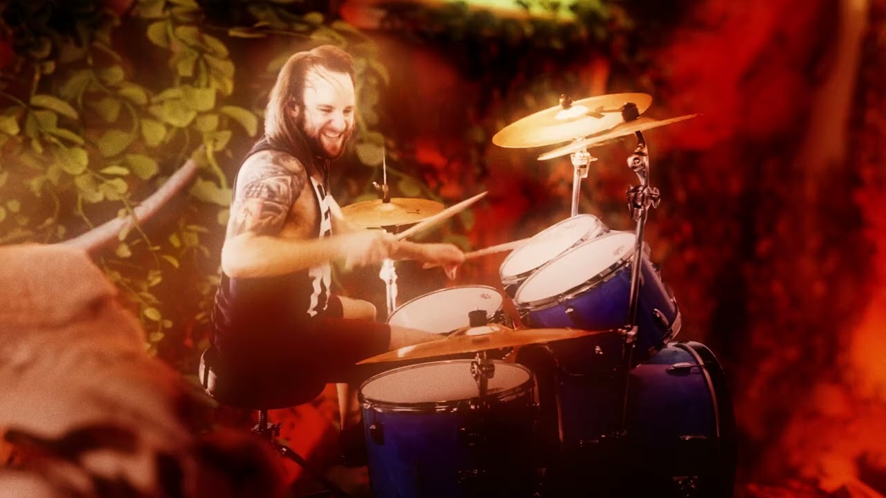 Howling Giant - Aluminum Crown [Official Music Video]