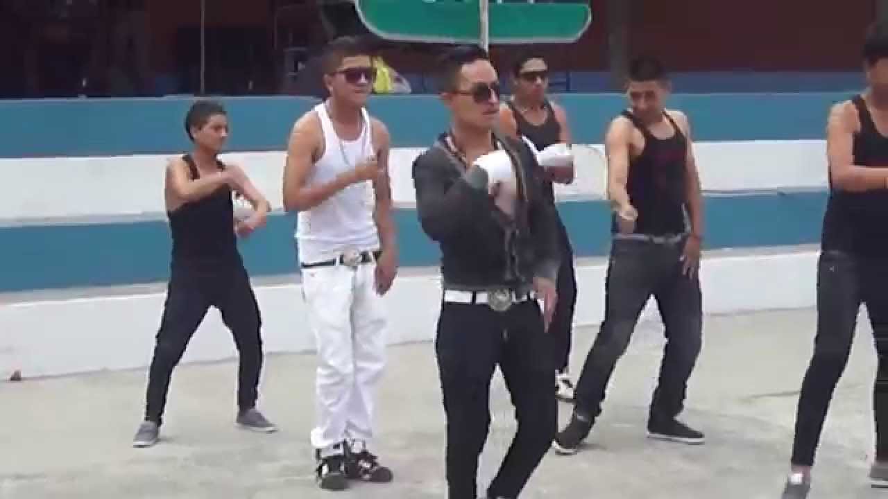 OVER PLAY SHOW DANCER en el colegio GRAN COLOMBIA ♪