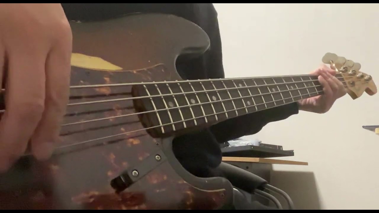 SOLO BASS / GX-1B（パッチ01、ペダルワウ）