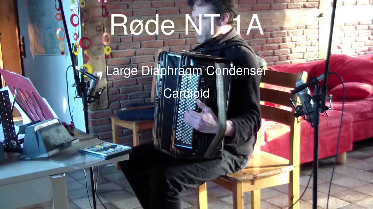 Shootout R&oslash;de NT-1A against Oktava MK-012 on accordion